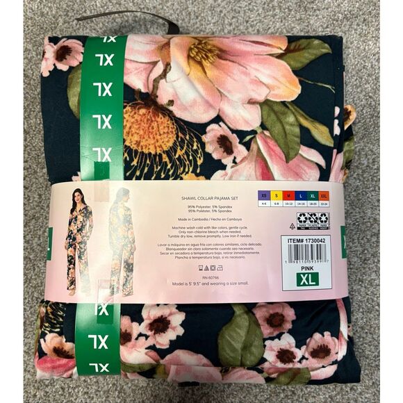 Room Service 2-Piece pajama set size extra large - Picture 3 of 7